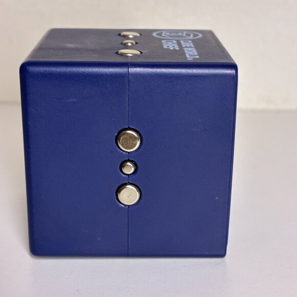 Radica Cube World CHIEF Series 3 Blue Cube 2005 Semi Working - Picture 2 of 5
